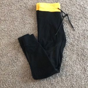 Pink brand yoga leggings